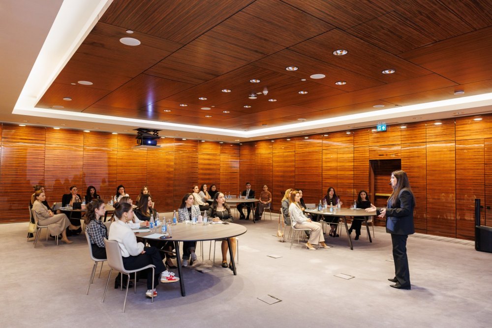 Umumtehsilde media savadliliginin ehate olunmasi meqsedile muellimler ucun TOT seminari kecilib